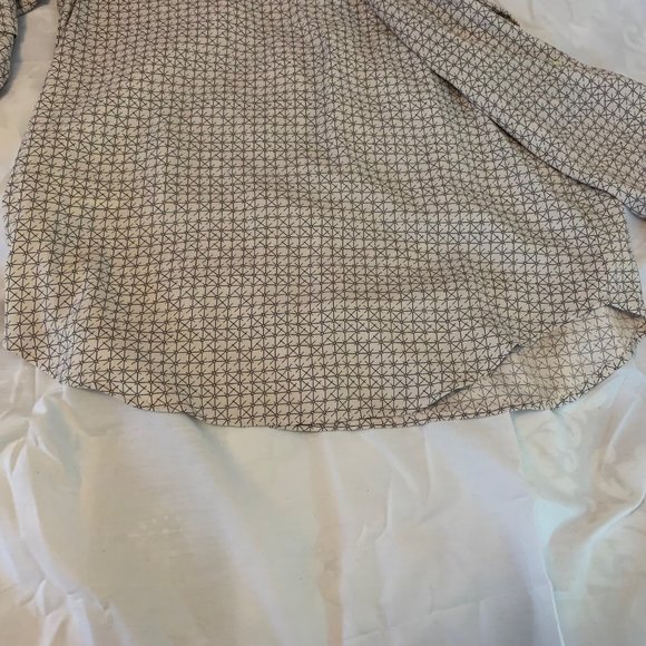 Intercontinental Apparel Inc Ivory and Black Blouse - Picture 7 of 16